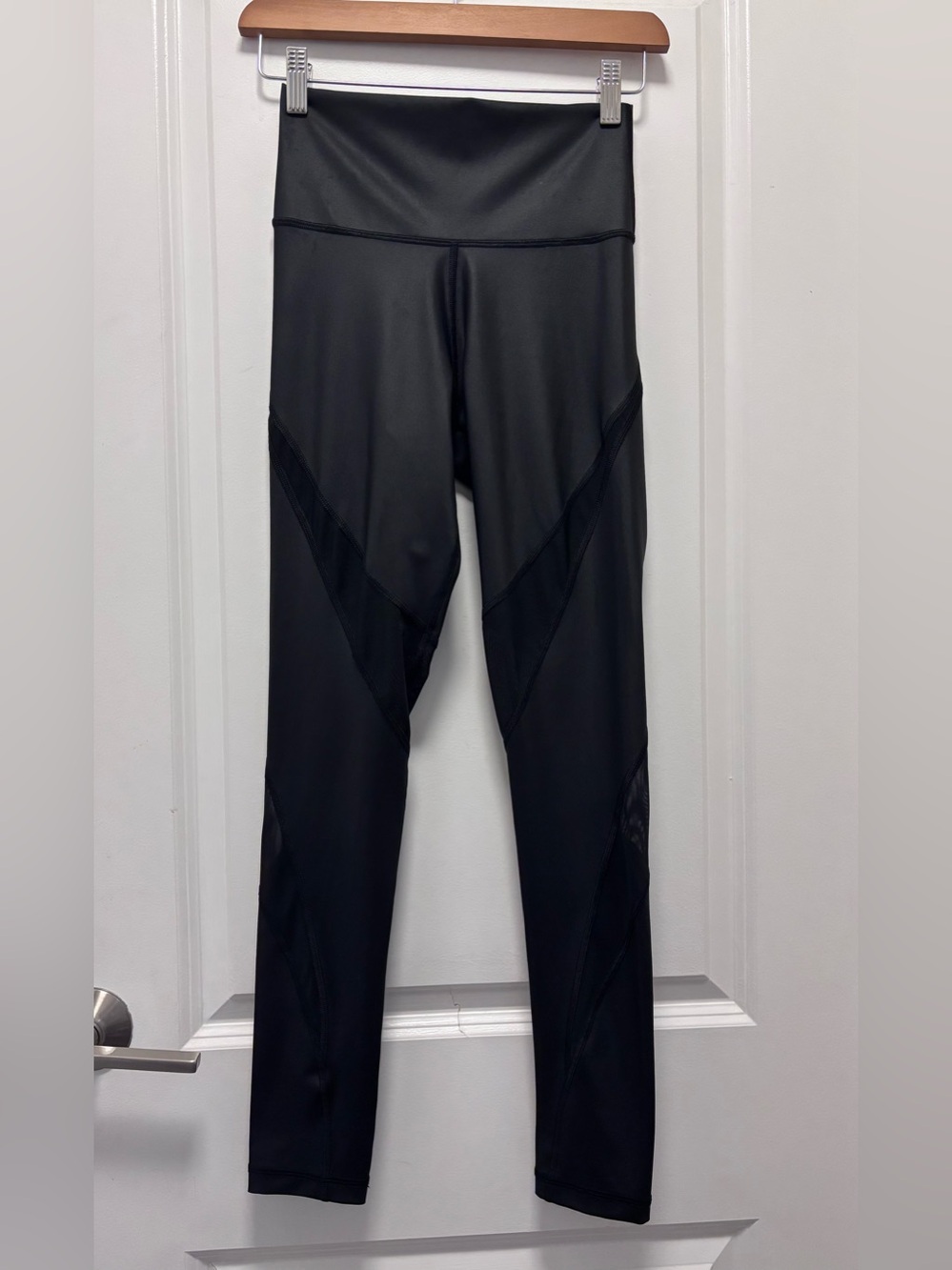 TNA Black High-Rise Mesh-Panel Leggings